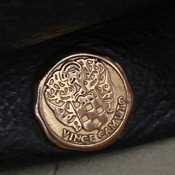 Vince Camino very soft black leather handbag. - Picture 3 of 14